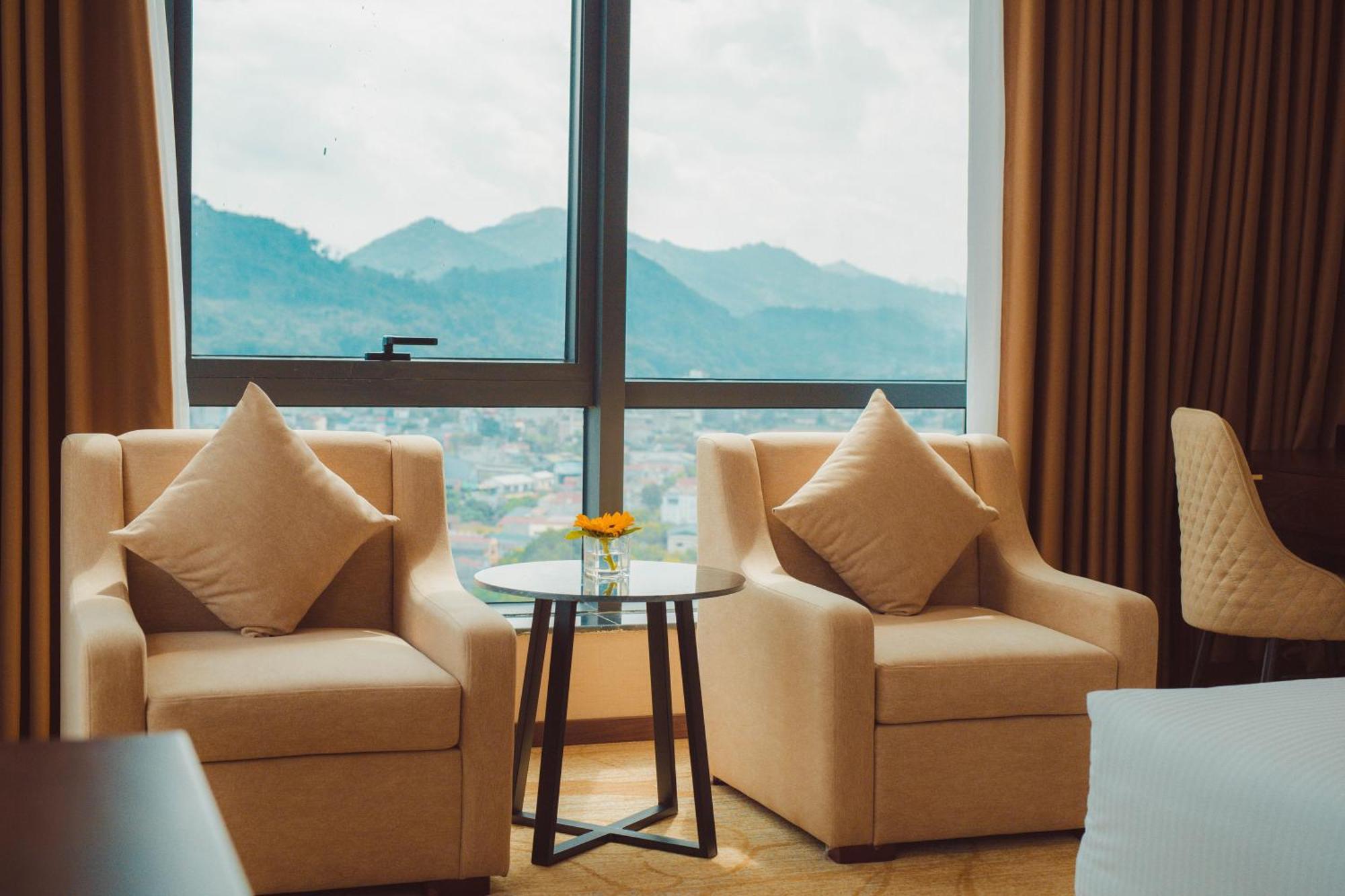 Muong Thanh Luxury カオバン エクステリア 写真
