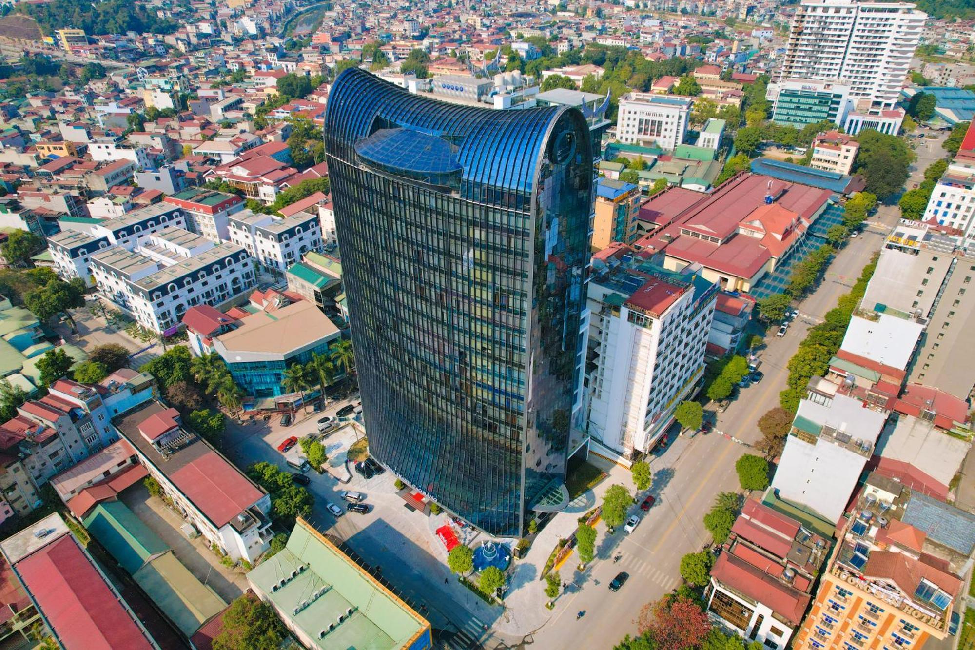 Muong Thanh Luxury カオバン エクステリア 写真