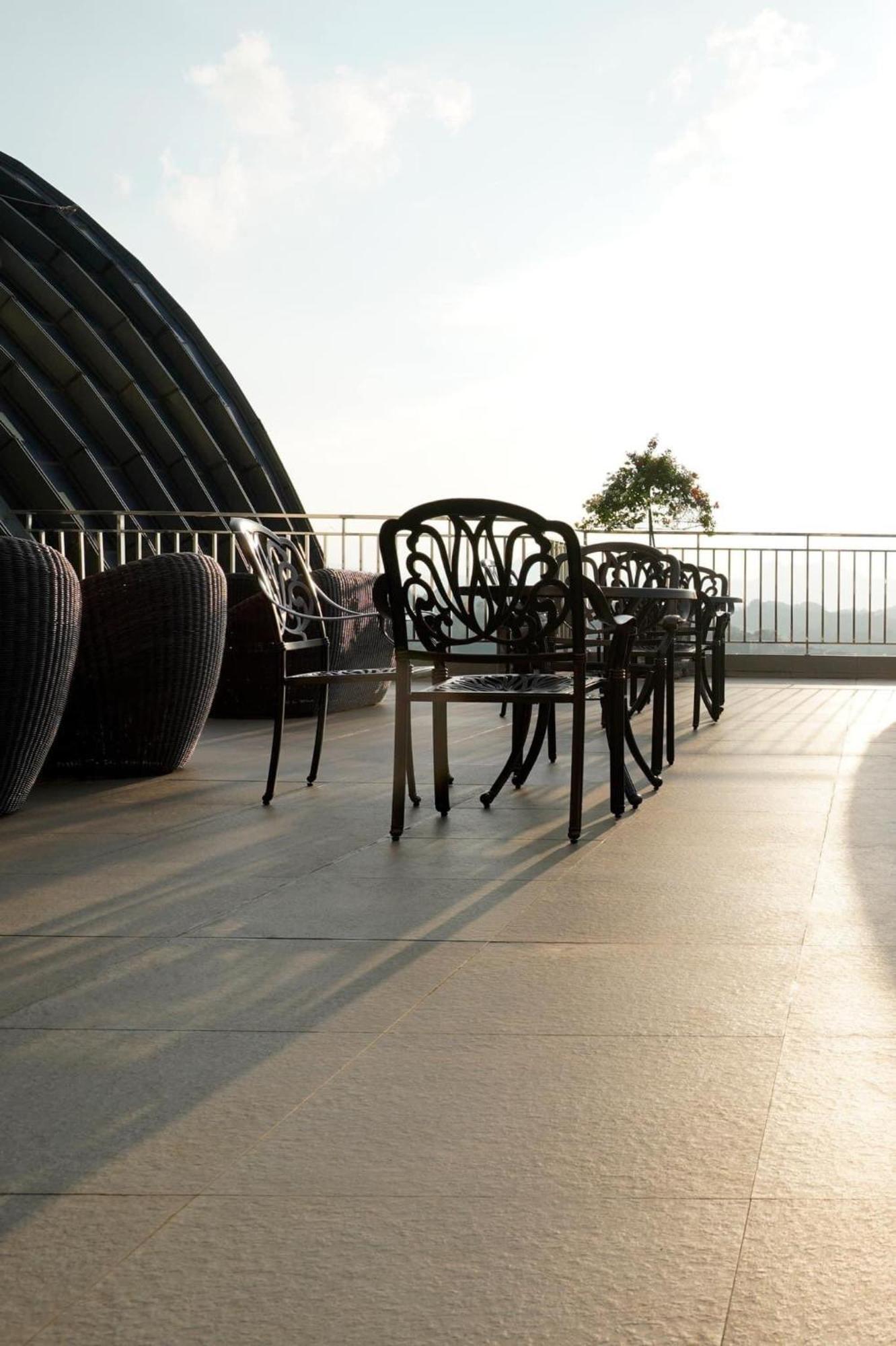 Muong Thanh Luxury カオバン エクステリア 写真