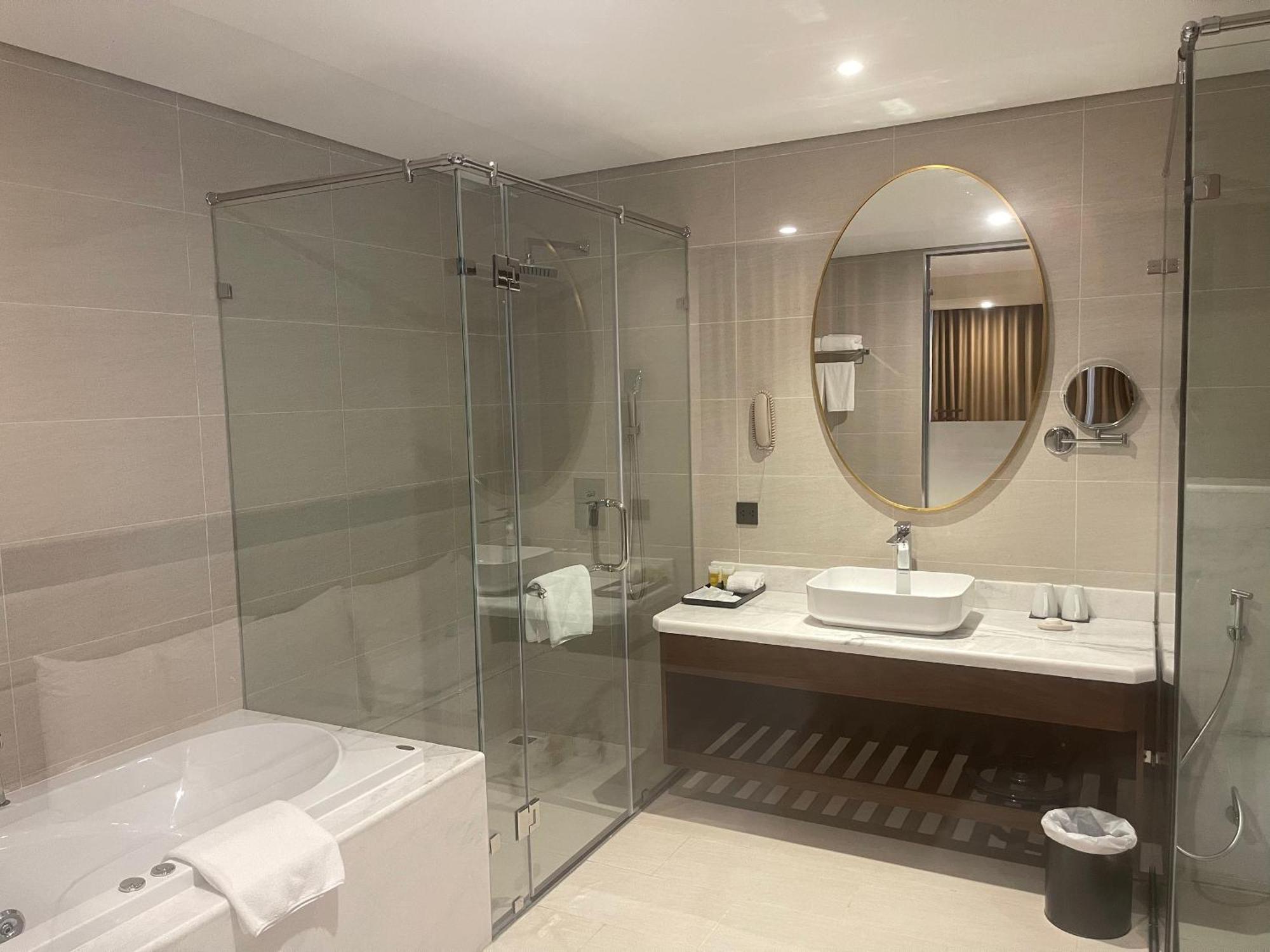 Muong Thanh Luxury カオバン エクステリア 写真